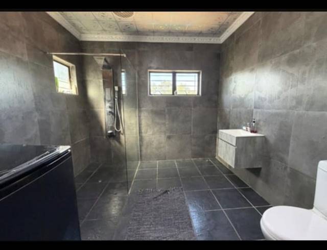 3 BEDROOM HOUSE FOR SALE IN ORIENT HEIGHTS